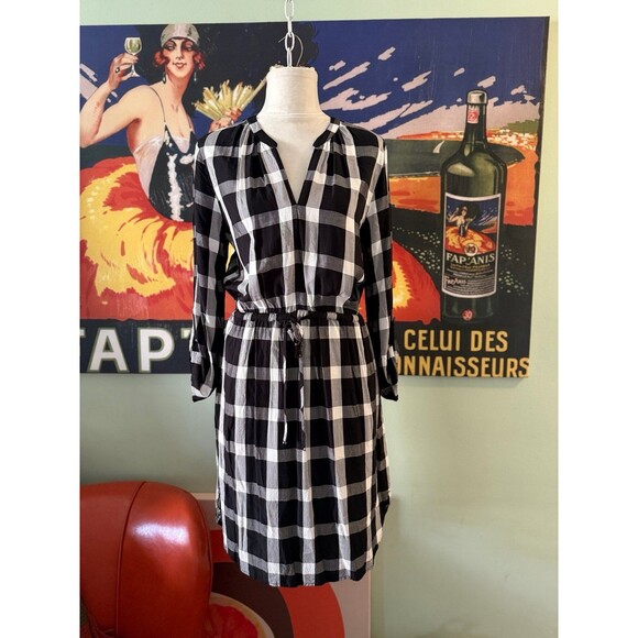 Loft Dress - Picture 1 of 10